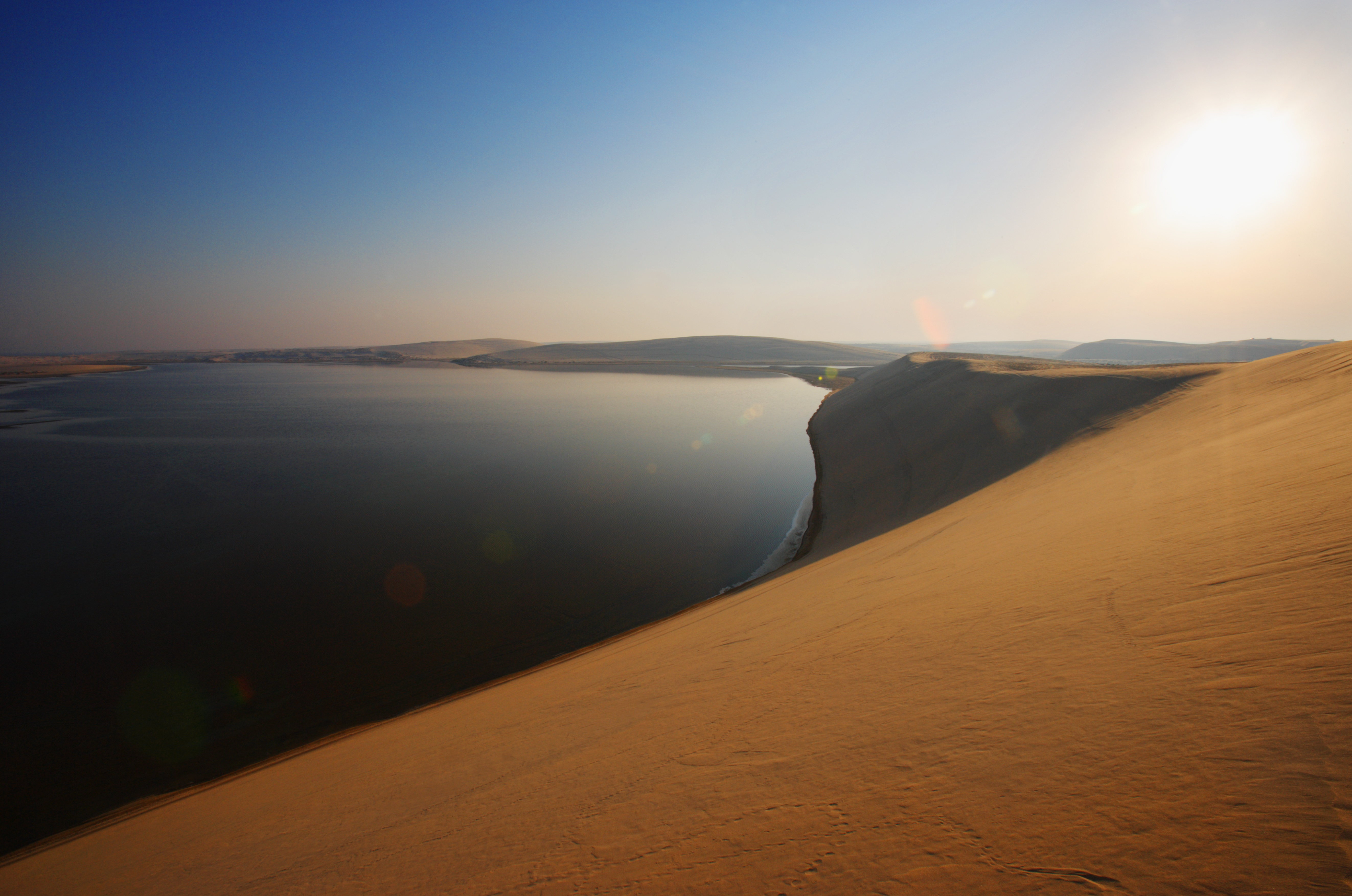 Capturing the Rhythm of Coastal Light: A Photographer's Guide to Seascapes