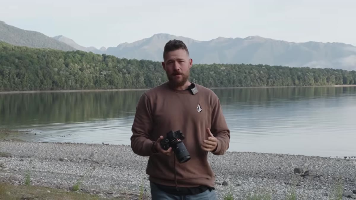 Camera menu open showing image format options
