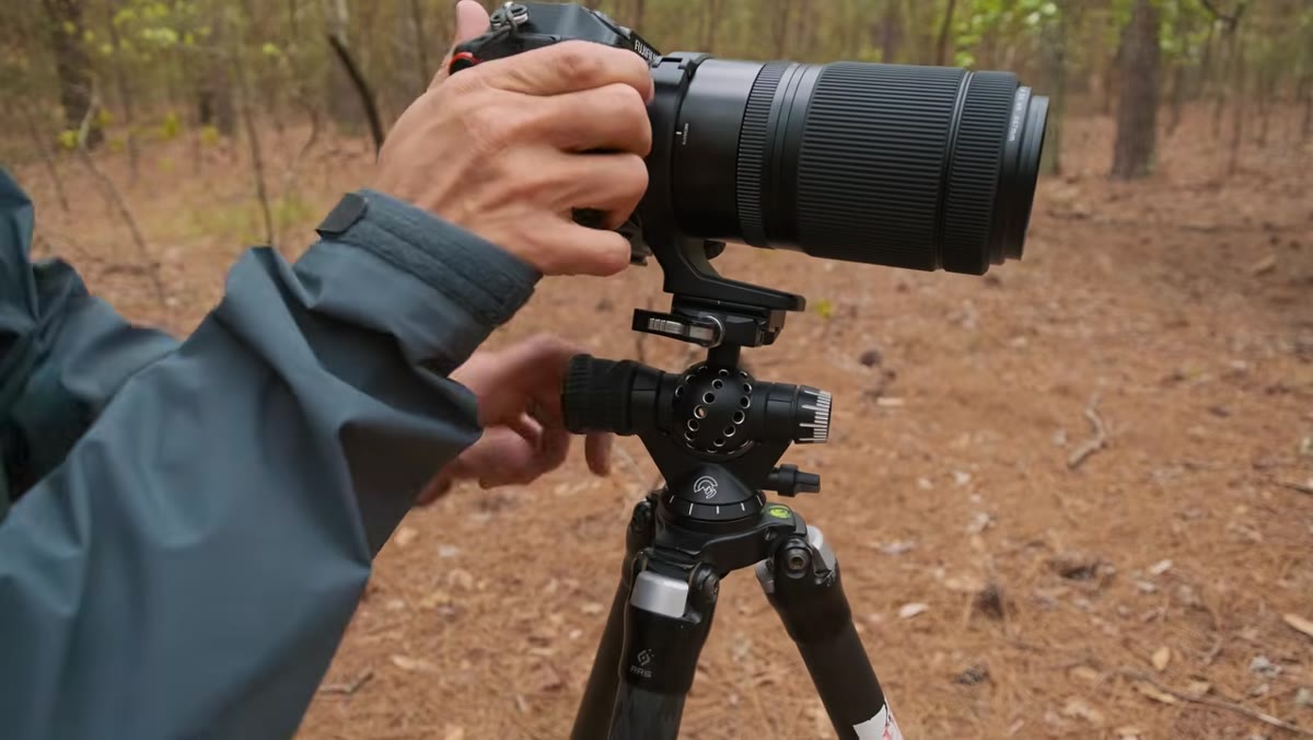 Camera menu showing 35mm crop mode being selected on a full-frame body