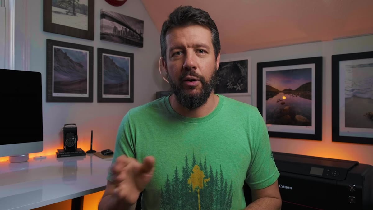 Photographer describing the mysterious Instagram waterfall photo