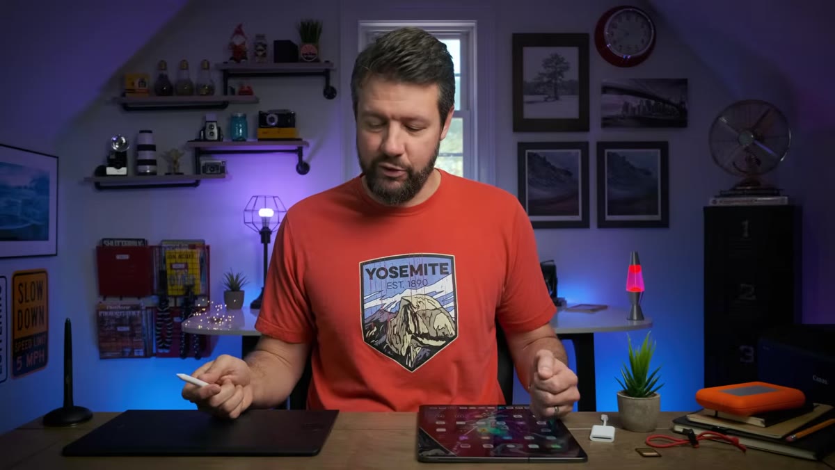 Side-by-side of Wacom tablet and iPad Pro on desk