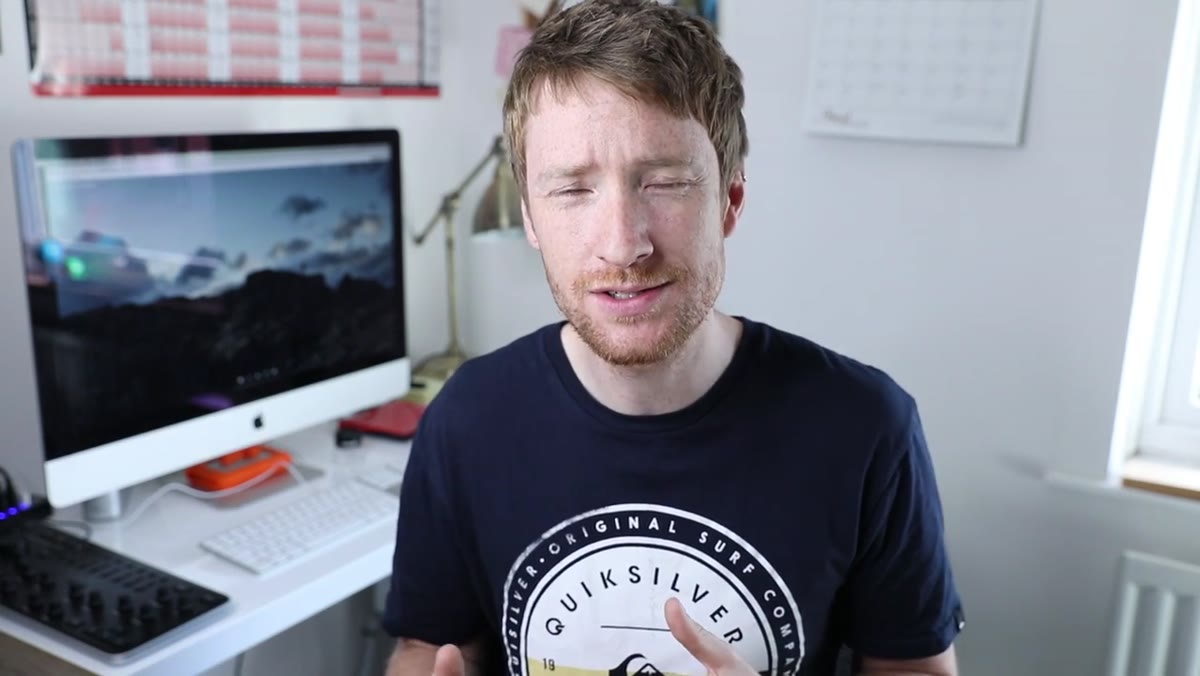 Heaton discussing unusual weather as a newsworthy photography opportunity
