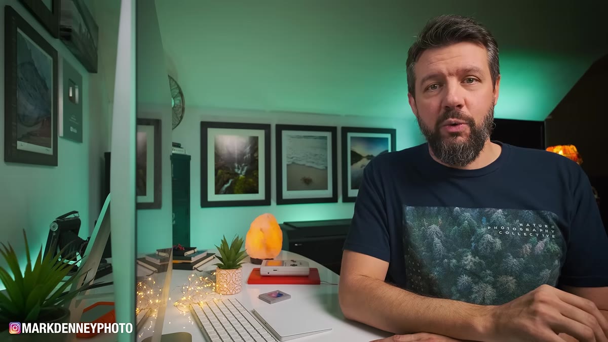 Photographer explaining what foreground elements should accomplish