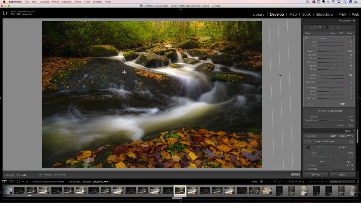 Gaussian Blur applied to duplicate layer in Photoshop