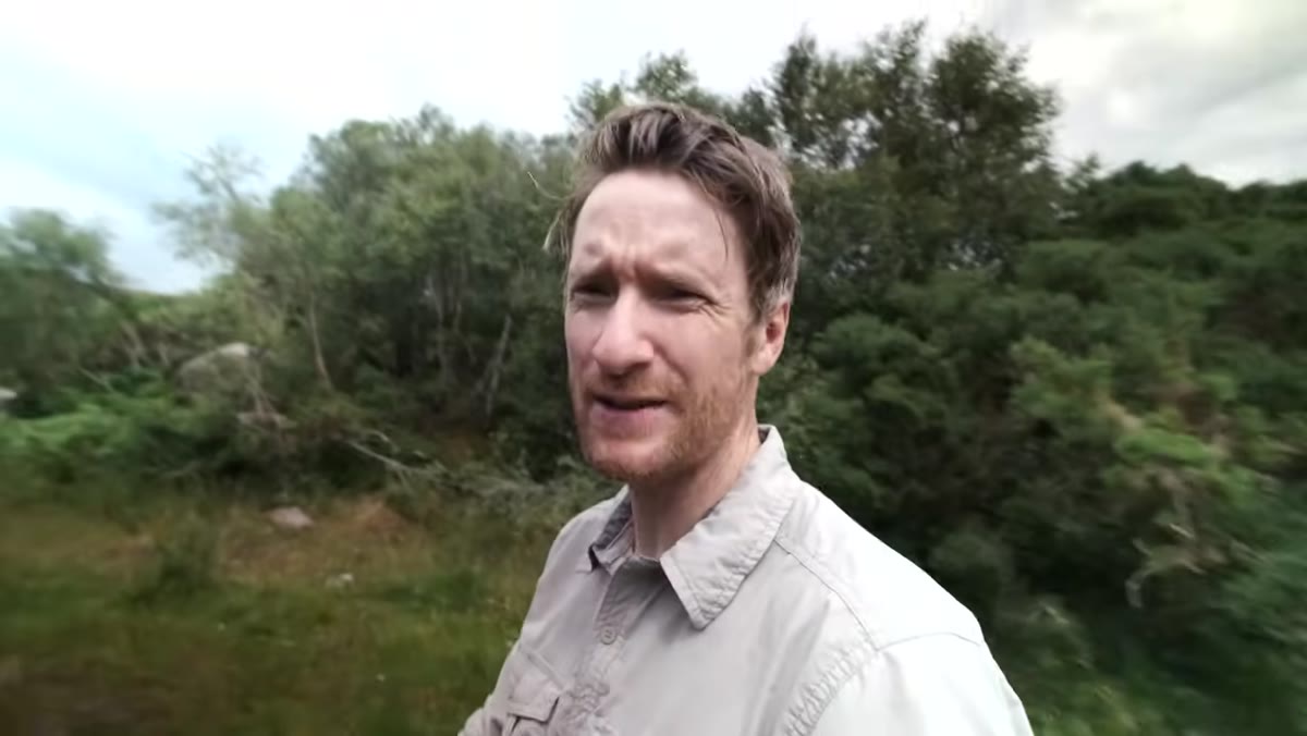 Heaton hiking Stack Pollaidh for the first time at dawn