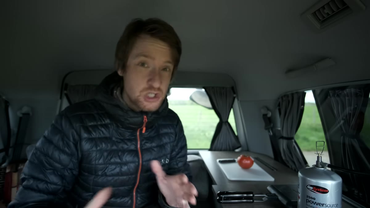Photographer notes temperatures around 9 degrees Celsius en route to coast
