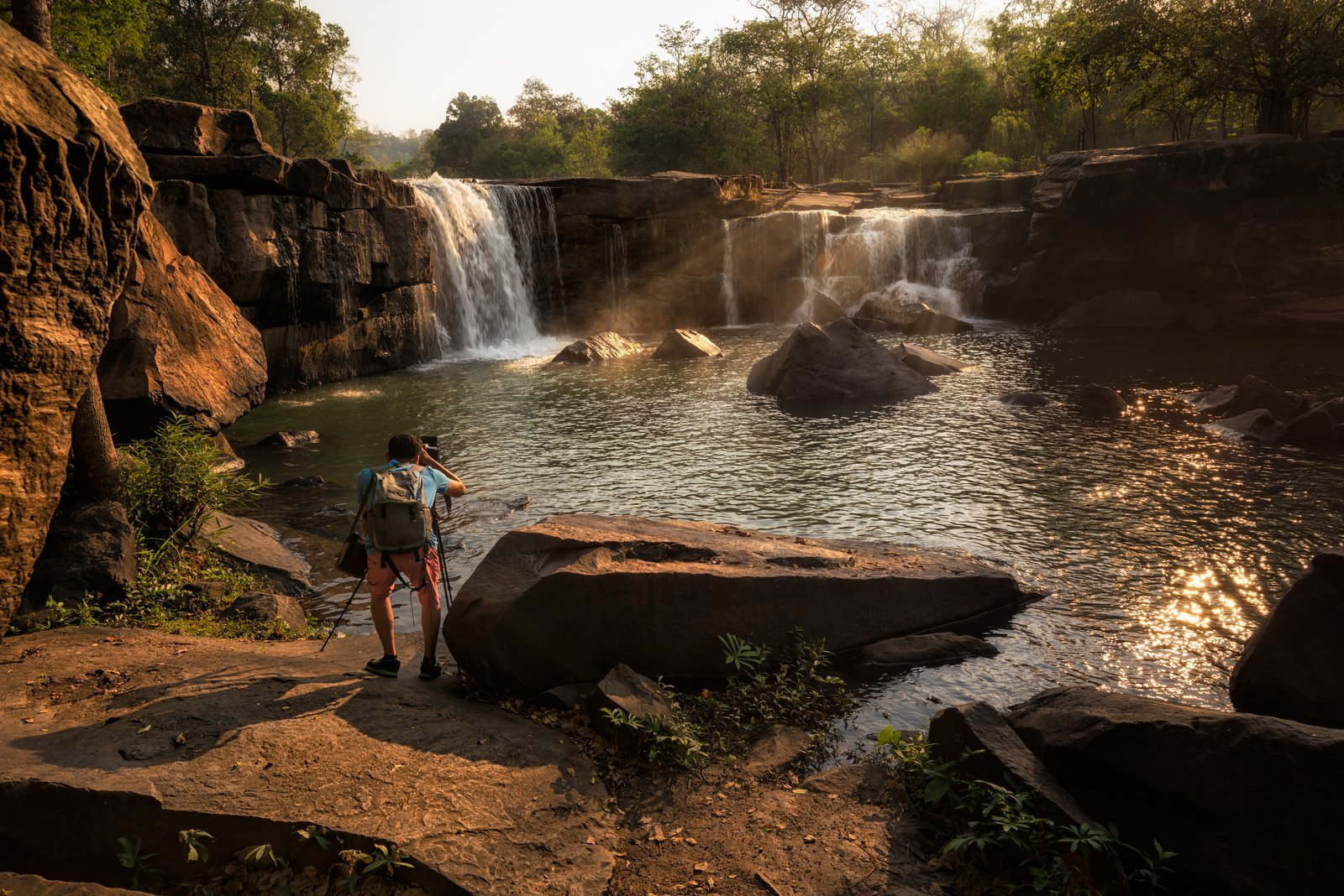 Why Your Waterfall Photos Look Flat (And What to Do Before You Even Raise the Camera)
