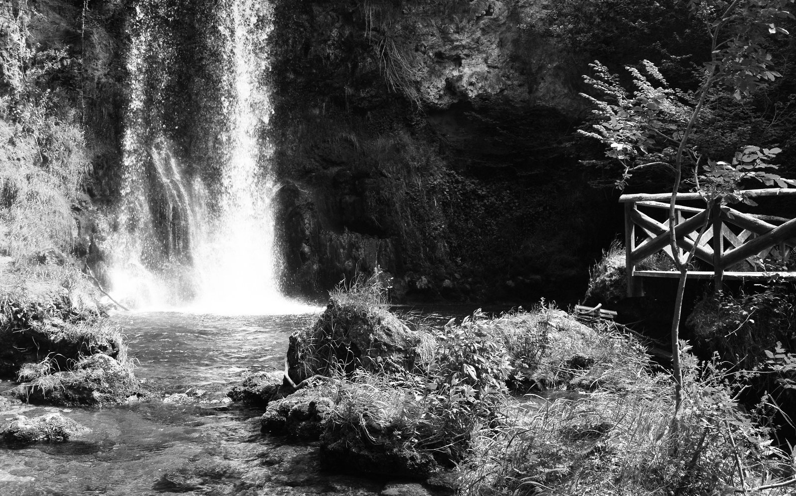 Why Your Waterfall Photos Look Flat (And What to Fix Before You Leave the House)